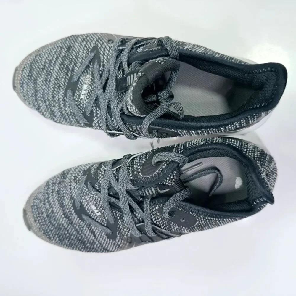 Nike air max sequent 3 size 5Y